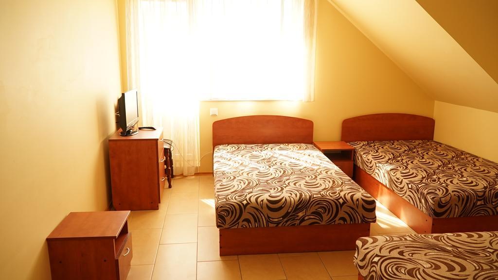 Surauciu Sveciu Namai Hotel Aukstadvaris ภายนอก รูปภาพ