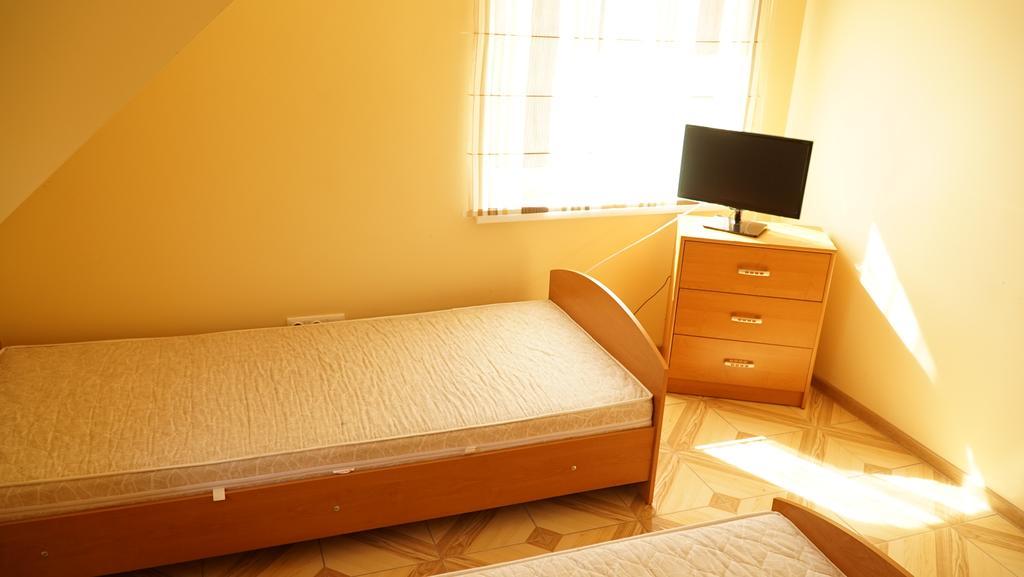 Surauciu Sveciu Namai Hotel Aukstadvaris ภายนอก รูปภาพ